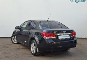 Подержанный автомобиль Chevrolet Cruze Sedan 2012 года (7 фото)