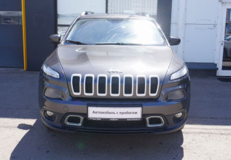 Подержанный автомобиль Jeep Cherokee 2014 года (2 фото)