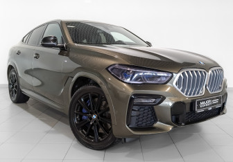 Подержанный автомобиль BMW X6 2020 года (3 фото)