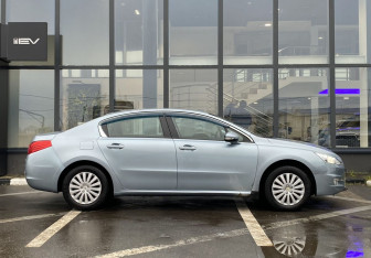 Подержанный автомобиль Peugeot 508 Sedan 2012 года (4 фото)