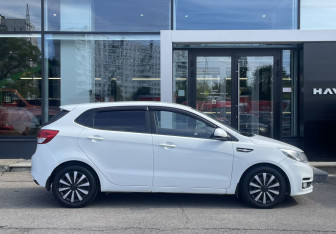 Подержанный автомобиль Kia Rio Hatchback 2016 года (4 фото)