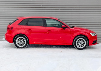 Подержанный автомобиль Audi A3 Hatchback 2013 года (4 фото)