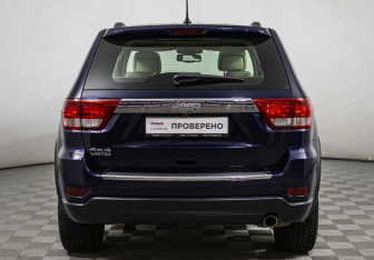 Подержанный автомобиль Jeep Grand Cherokee 2012 года (6 фото)