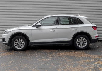 Подержанный автомобиль Audi Q5 2018 года (8 фото)