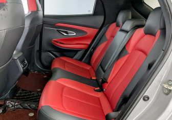 Подержанный автомобиль Changan UNI-T 2020 года (12 фото)