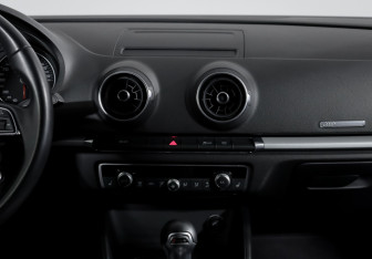 Подержанный автомобиль Audi A3 Sedan 2019 года (13 фото)