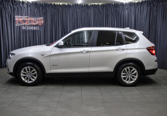 Подержанный автомобиль BMW X3 2016 года (8 фото)