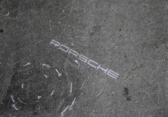 Подержанный автомобиль Porsche Cayenne 2020 года (28 фото)