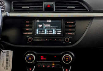 Подержанный автомобиль Kia Rio Hatchback 2019 года (15 фото)