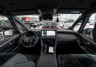 Новый Toyota Alphard 2024 (17 фото)