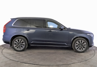 Подержанный автомобиль Volvo XC90 2021 года (4 фото)