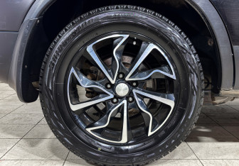 Подержанный автомобиль Nissan Qashqai 2012 года (22 фото)