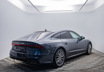 Подержанный автомобиль Audi A7 2019 года (5 фото)