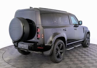 Подержанный автомобиль Land Rover Defender Suv 2021 года (5 фото)
