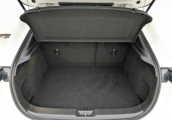 Подержанный автомобиль Mazda CX-30 2020 года (12 фото)