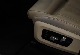Подержанный автомобиль BMW X5 2019 года (22 фото)