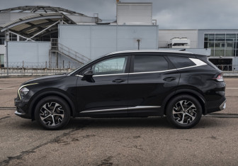 Подержанный автомобиль Kia Sportage 2022 года (8 фото)