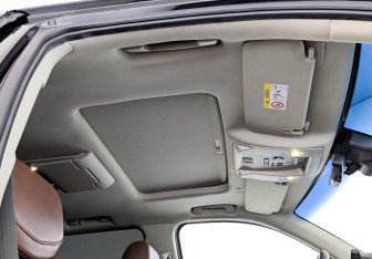 Подержанный автомобиль Cadillac Escalade Suv 2018 года (24 фото)