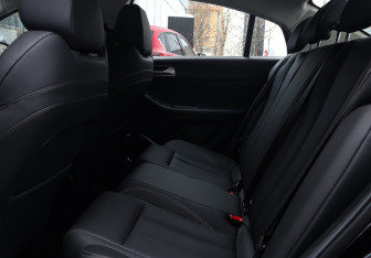 Подержанный автомобиль Omoda S5 2024 года (8 фото)