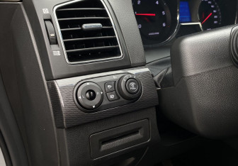 Подержанный автомобиль Chevrolet Captiva 2014 года (20 фото)