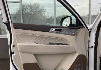 Подержанный автомобиль SsangYong Rexton 2021 года (21 фото)