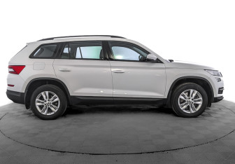 Подержанный автомобиль Skoda Kodiaq 2021 года (4 фото)