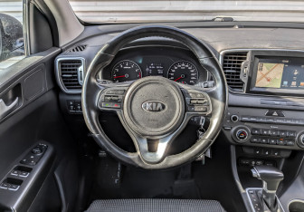 Подержанный автомобиль Kia Sportage 2017 года (22 фото)