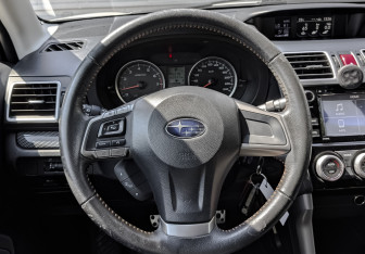 Подержанный автомобиль Subaru Forester Suv 2015 года (21 фото)