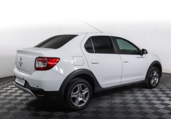 Подержанный автомобиль Renault Logan Sedan 2022 года (5 фото)