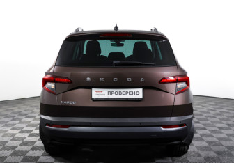 Подержанный автомобиль Skoda Karoq 2020 года (6 фото)