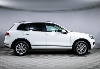 Подержанный автомобиль Volkswagen Touareg 2013 года (4 фото)
