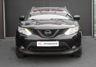 Подержанный автомобиль Nissan Qashqai 2016 года (3 фото)