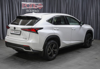 Подержанный автомобиль Lexus NX 2021 года (5 фото)