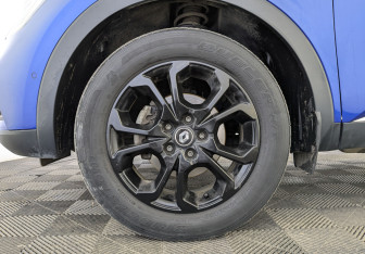 Подержанный автомобиль Renault Arkana 2021 года (12 фото)