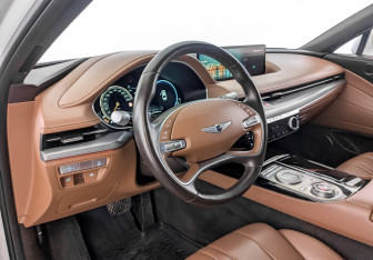 Подержанный автомобиль Genesis G80 2021 года (16 фото)