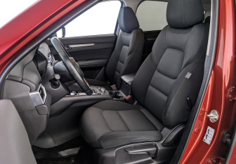 Подержанный автомобиль Mazda CX-5 2017 года (20 фото)