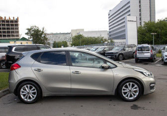 Подержанный автомобиль Kia Ceed Hatchback 2016 года (3 фото)