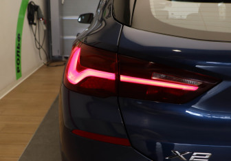 Подержанный автомобиль BMW X2 2021 года (28 фото)