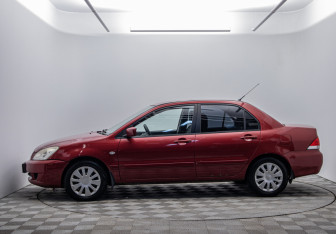 Подержанный автомобиль Mitsubishi Lancer Sedan 2006 года (8 фото)