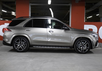 Подержанный автомобиль Mercedes-Benz GLE AMG 2021 года (4 фото)
