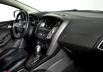 Подержанный автомобиль Ford Focus Wagon 2018 года (8 фото)