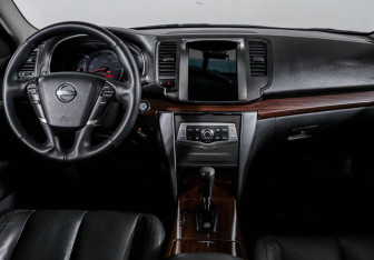Подержанный автомобиль Nissan Teana 2009 года (12 фото)