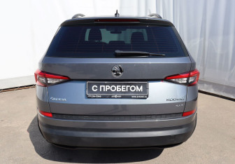 Подержанный автомобиль Skoda Kodiaq 2019 года (5 фото)
