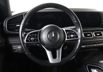 Подержанный автомобиль Mercedes-Benz GLE 2020 года (18 фото)