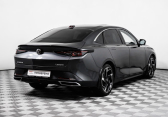 Подержанный автомобиль Changan Lamore 2024 года (5 фото)