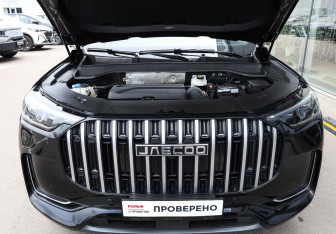 Подержанный автомобиль Jaecoo J8 2024 года (9 фото)
