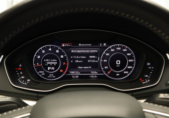 Подержанный автомобиль Audi Q5 2017 года (11 фото)