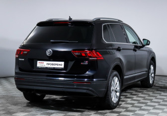 Подержанный автомобиль Volkswagen Tiguan 2018 года (5 фото)