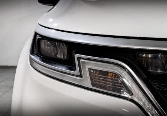 Подержанный автомобиль Kia Carnival 2021 года (17 фото)