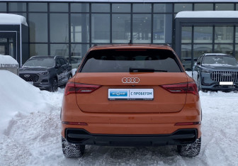 Подержанный автомобиль Audi Q3 2020 года (7 фото)